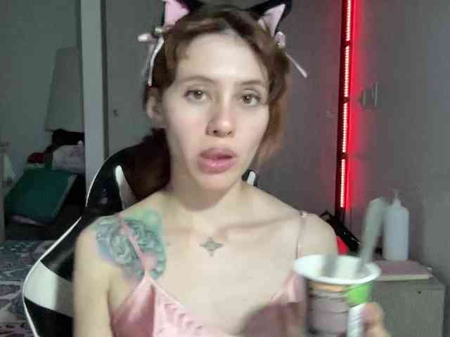 RevySadashiTrue webcam