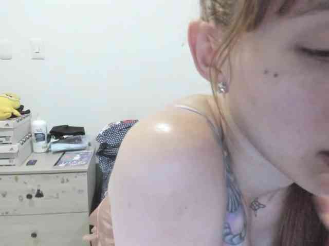 RevySadashiTrue webcam