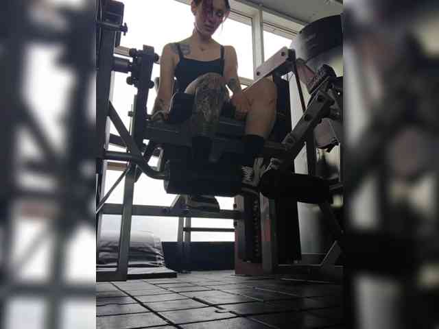 RevySadashiTrue webcam