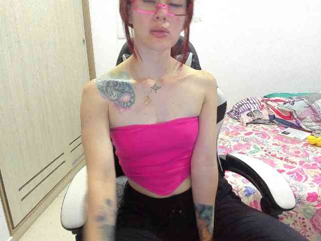 RevySadashiTrue webcam