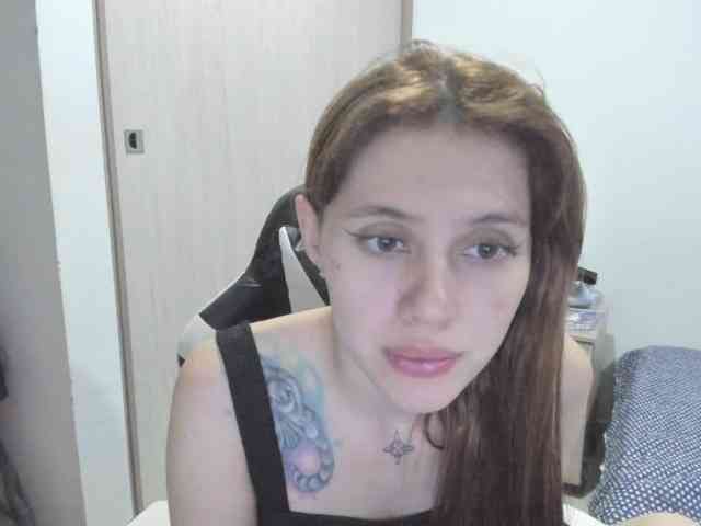 RevySadashiTrue webcam