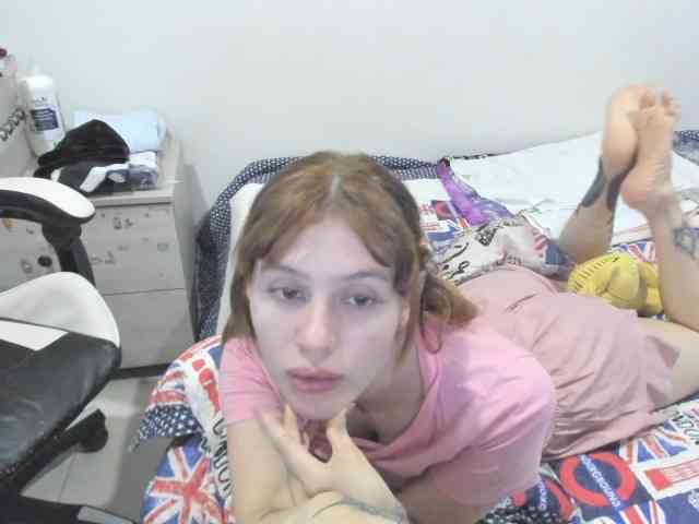 RevySadashiTrue webcam