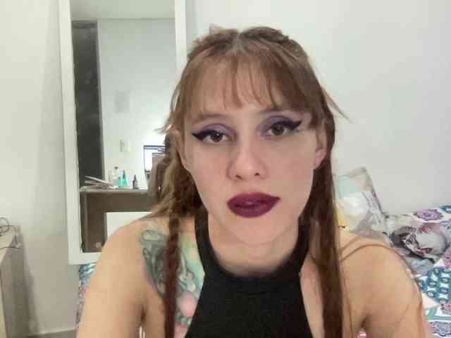 RevySadashiTrue webcam