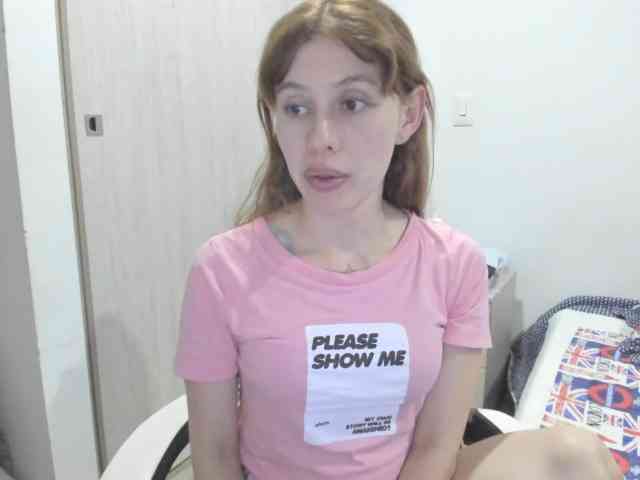 RevySadashiTrue webcam