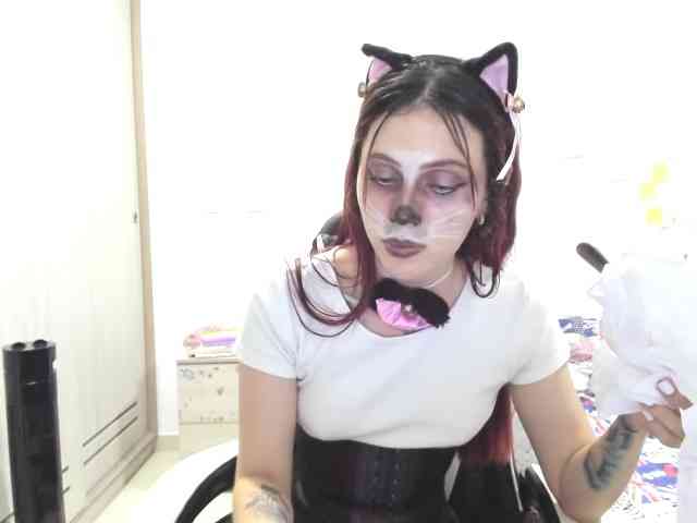 RevySadashiTrue webcam
