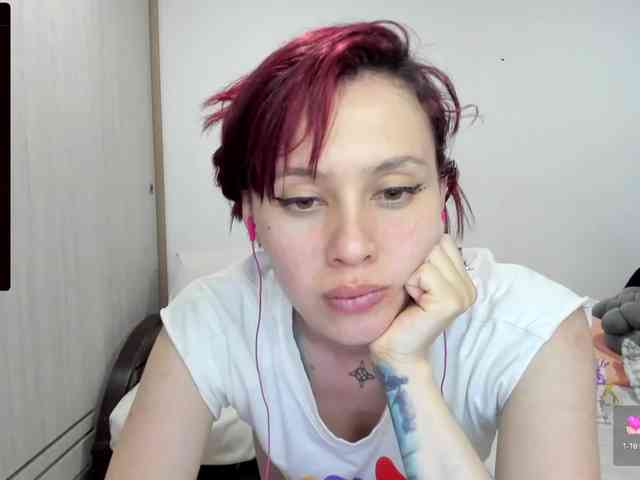 RevySadashiTrue webcam