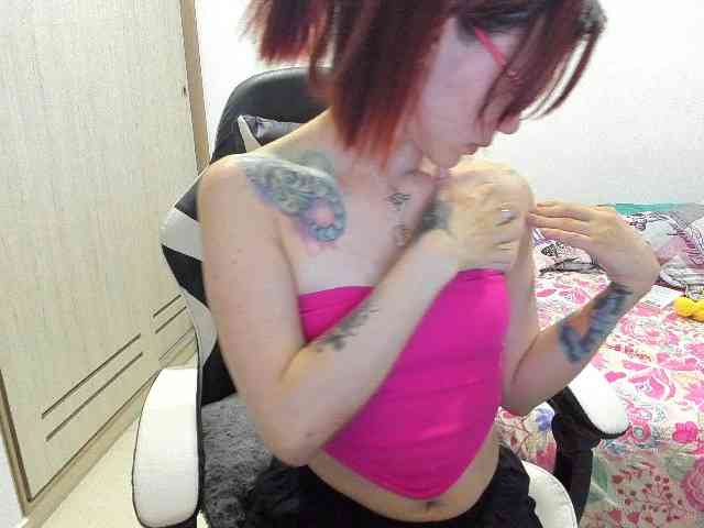 RevySadashiTrue webcam