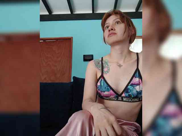 RevySadashiTrue webcam