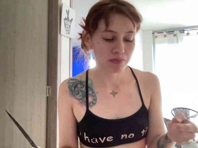 RevySadashiTrue webcam