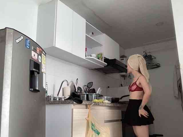 RevySadashiTrue webcam