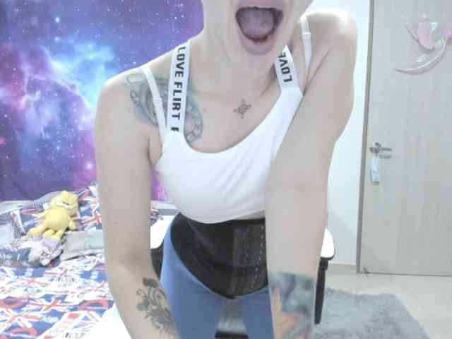 RevySadashiTrue webcam