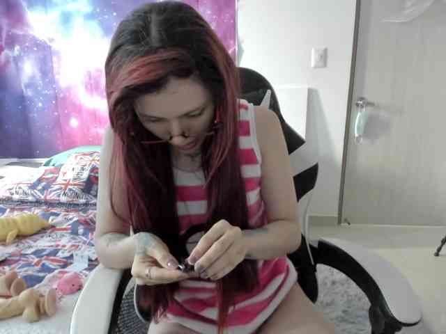 RevySadashiTrue webcam