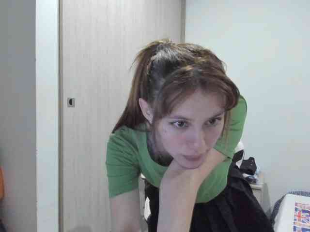 RevySadashiTrue webcam