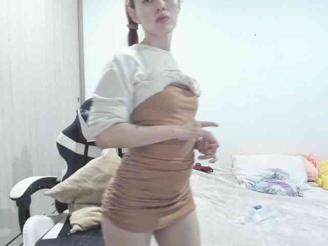 RevySadashiTrue webcam