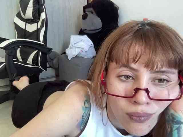 RevySadashiTrue webcam