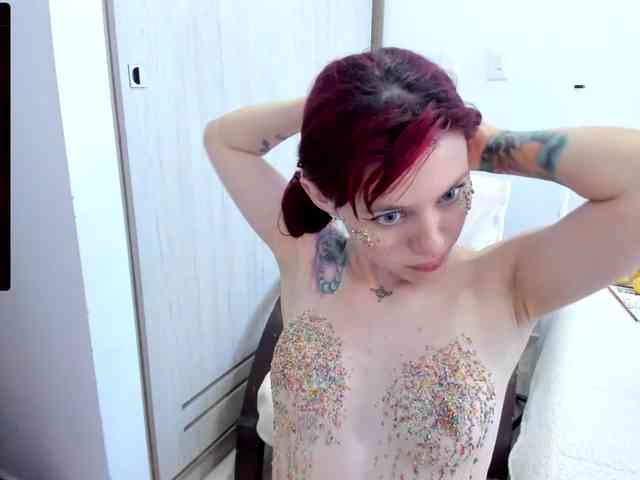 RevySadashiTrue webcam