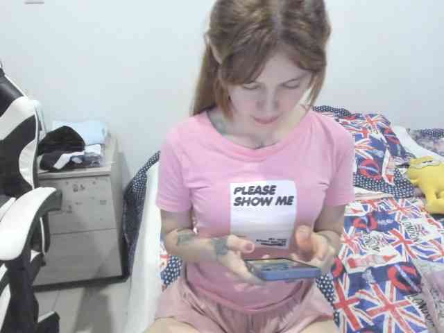 RevySadashiTrue webcam