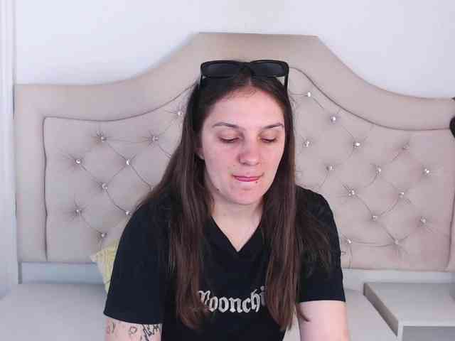 MayaHot webcam
