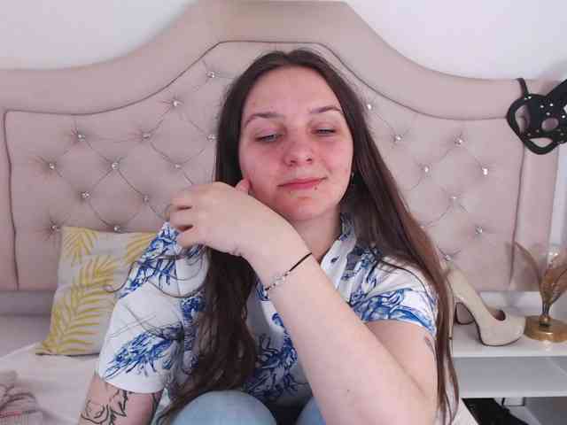 MayaHot webcam