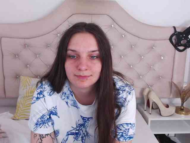 MayaHot webcam