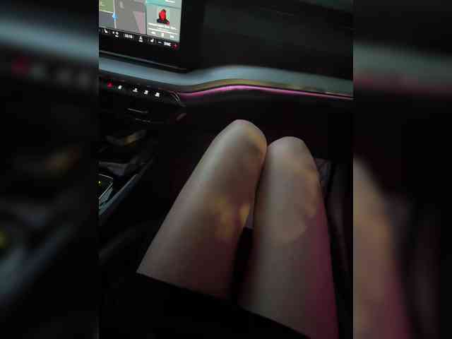Two-loves1 webcam