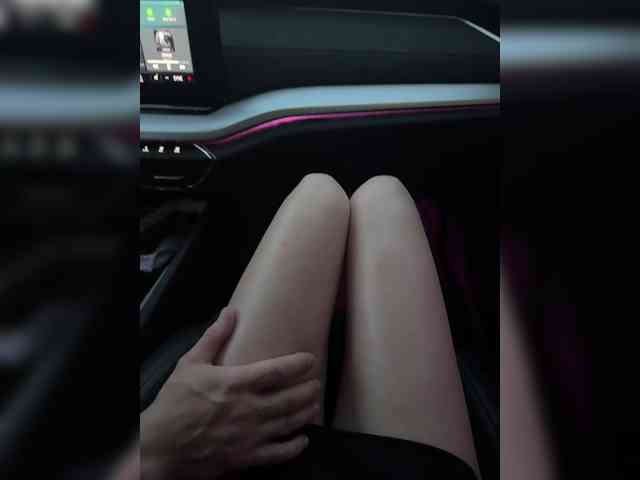 chat nude Two-loves1