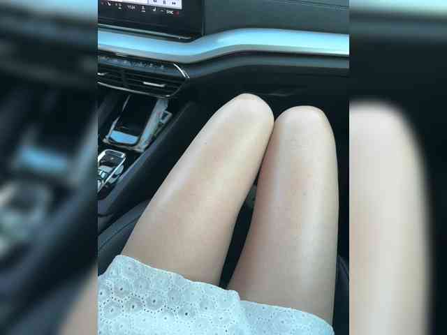 chat nude Two-loves1