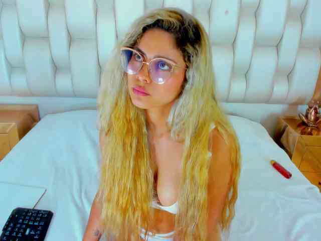 sharon-greey webcam