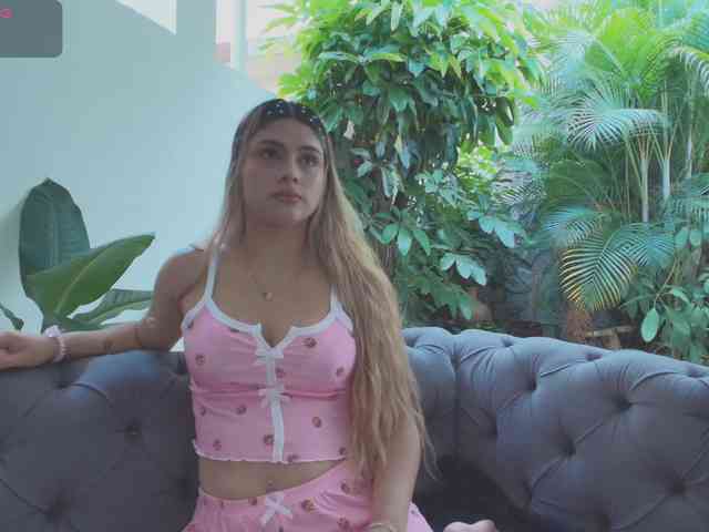 sharon-greey Live Webcam on BongaCams