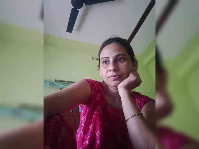 Pakhi webcam