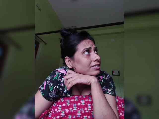 Pakhi webcam