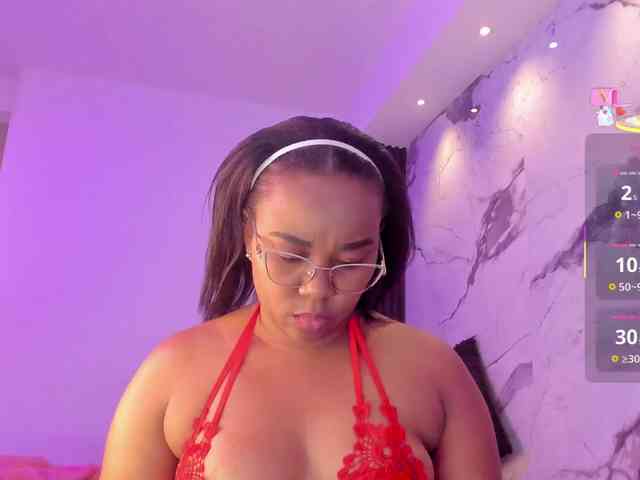 DayanaaEvans webcam