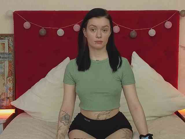 AnnaLeyah webcam