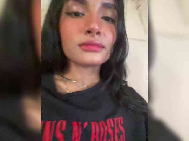ViolettaRosse webcam
