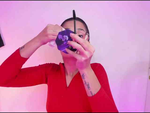 ViolettaRosse webcam
