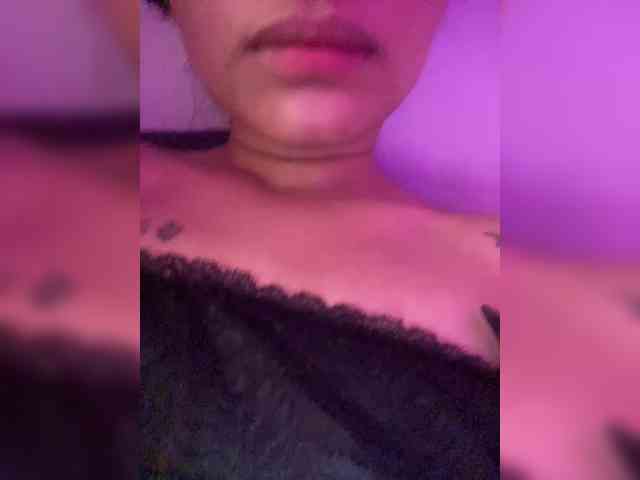 ViolettaRosse webcam