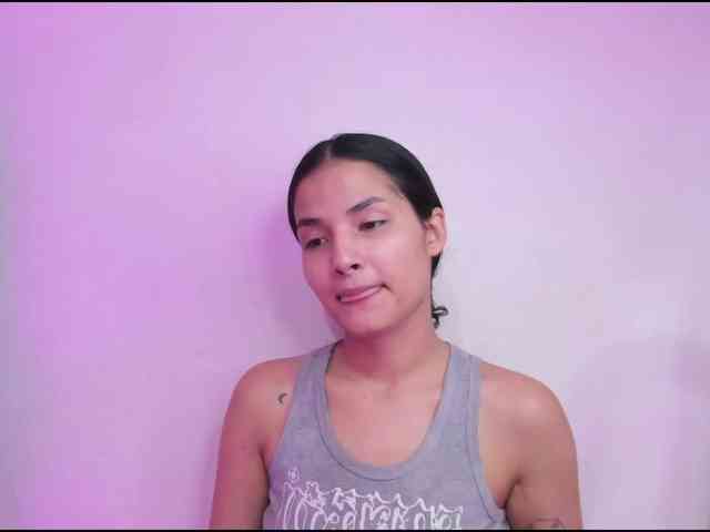 ViolettaRosse webcam