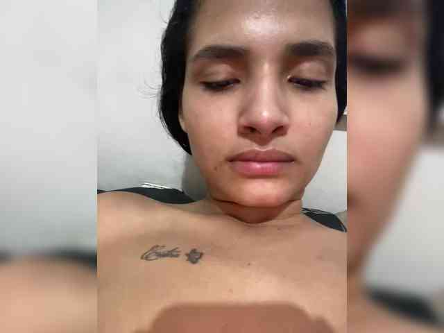 ViolettaRosse webcam
