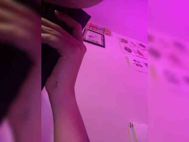 ViolettaRosse webcam
