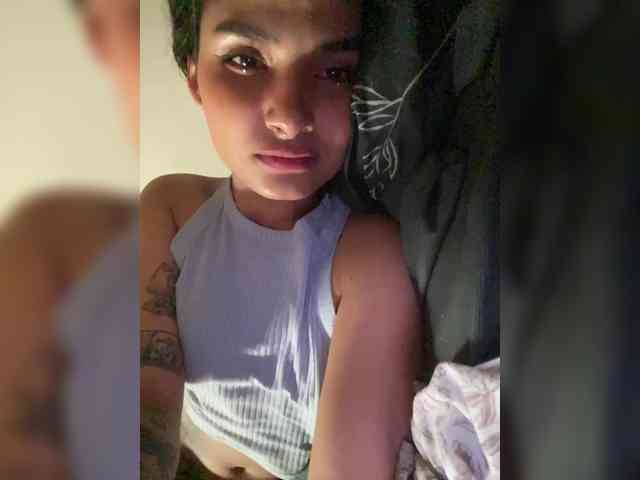 ViolettaRosse webcam