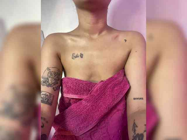 ViolettaRosse webcam