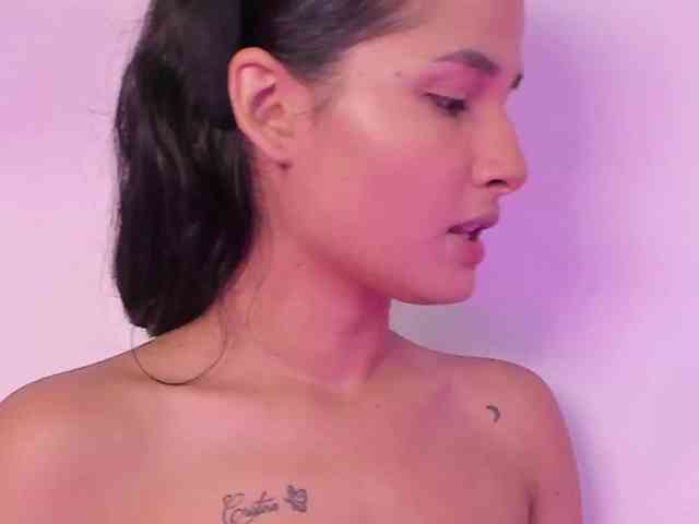 ViolettaRosse webcam