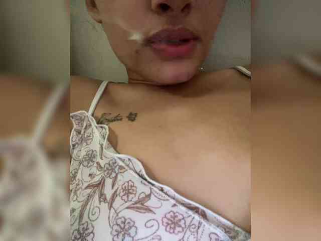 ViolettaRosse webcam