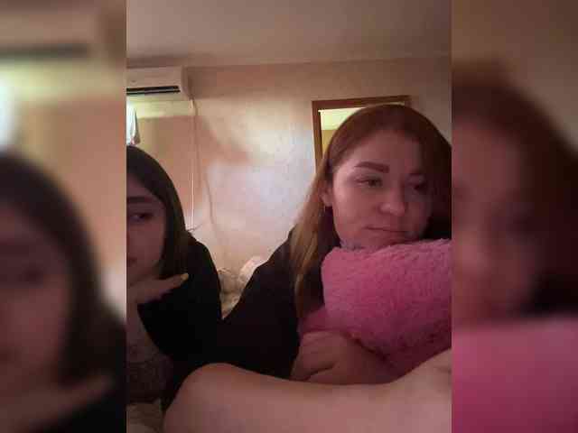 KiraaVika webcam