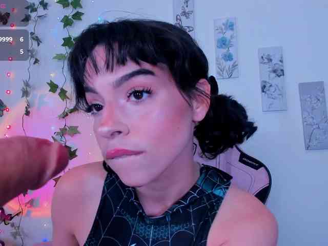 Модель: AmyHeaven-