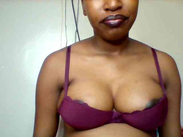 Sexyred-4 webcam