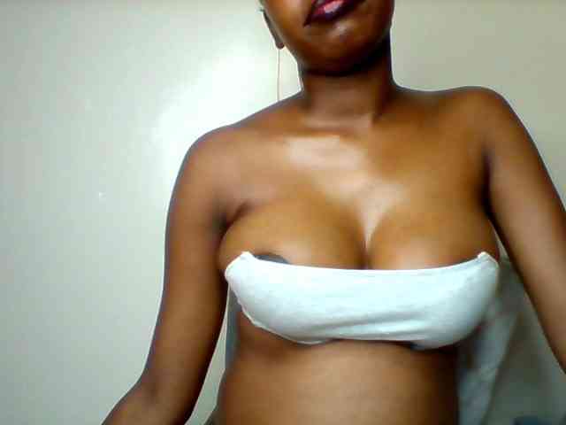 Sexyred-4 webcam