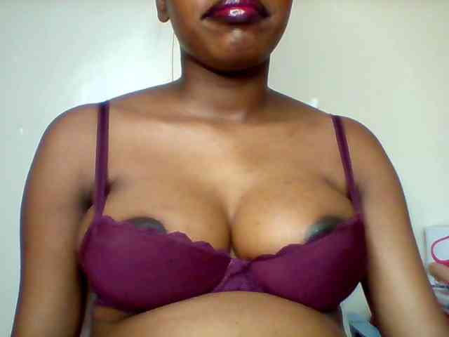 Sexyred-4 webcam