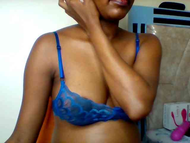Sexyred-4 webcam
