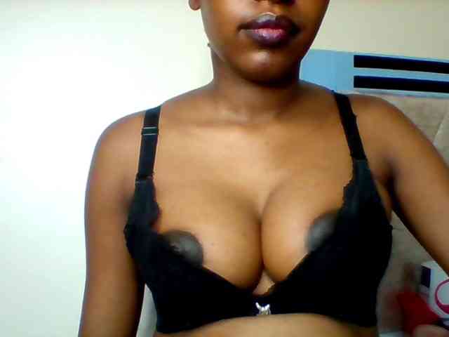 Sexyred-4 webcam